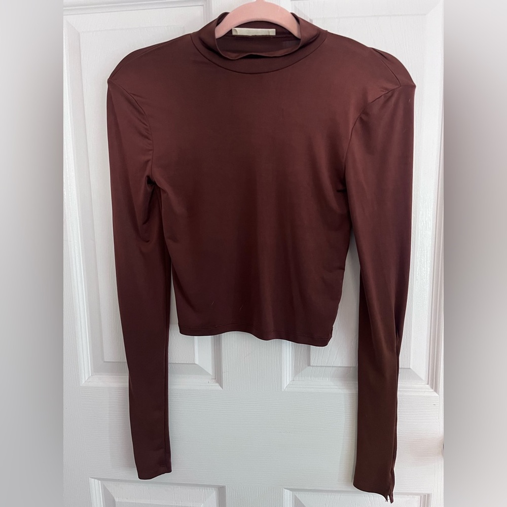Pull & Bear Cropped Turtleneck